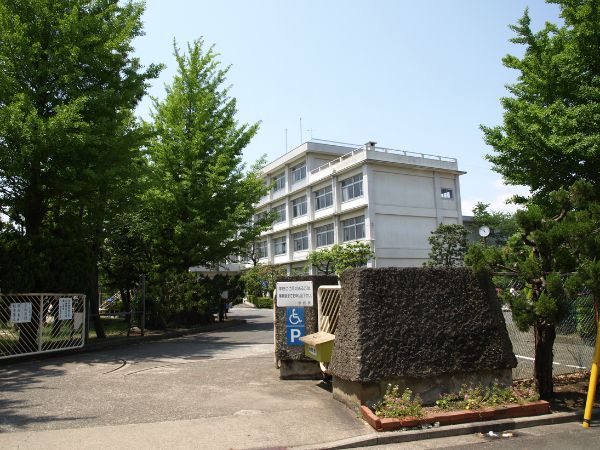 神奈川県立港北高等学校の画像